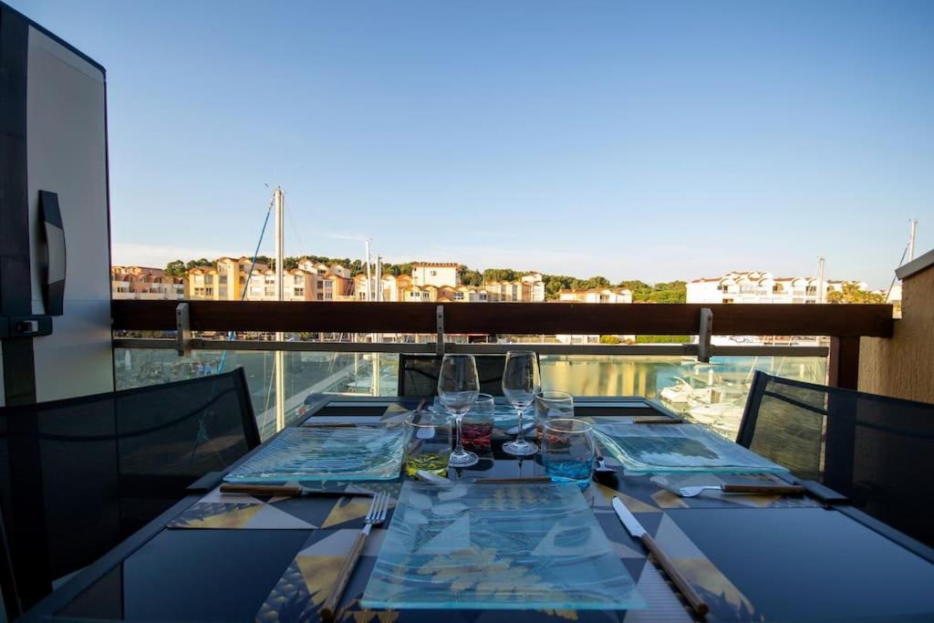 Mer Veilleuse Gruissan - Clim - Piscine Luaran gambar